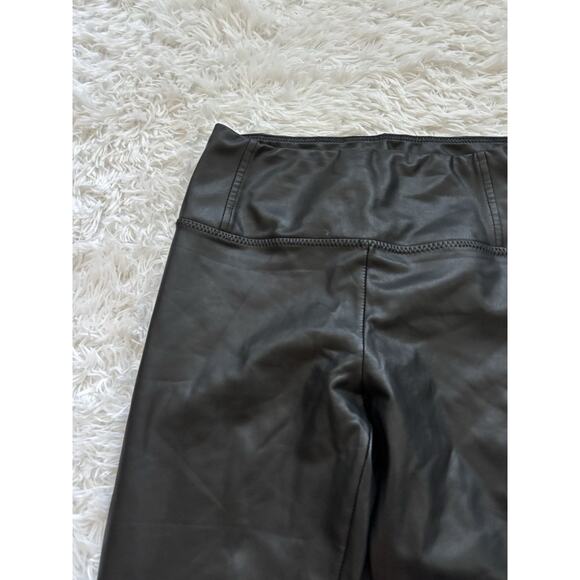 Seven for All Mankind women's sz. S black faux leather pants. Great shape - Picture 3 of 10